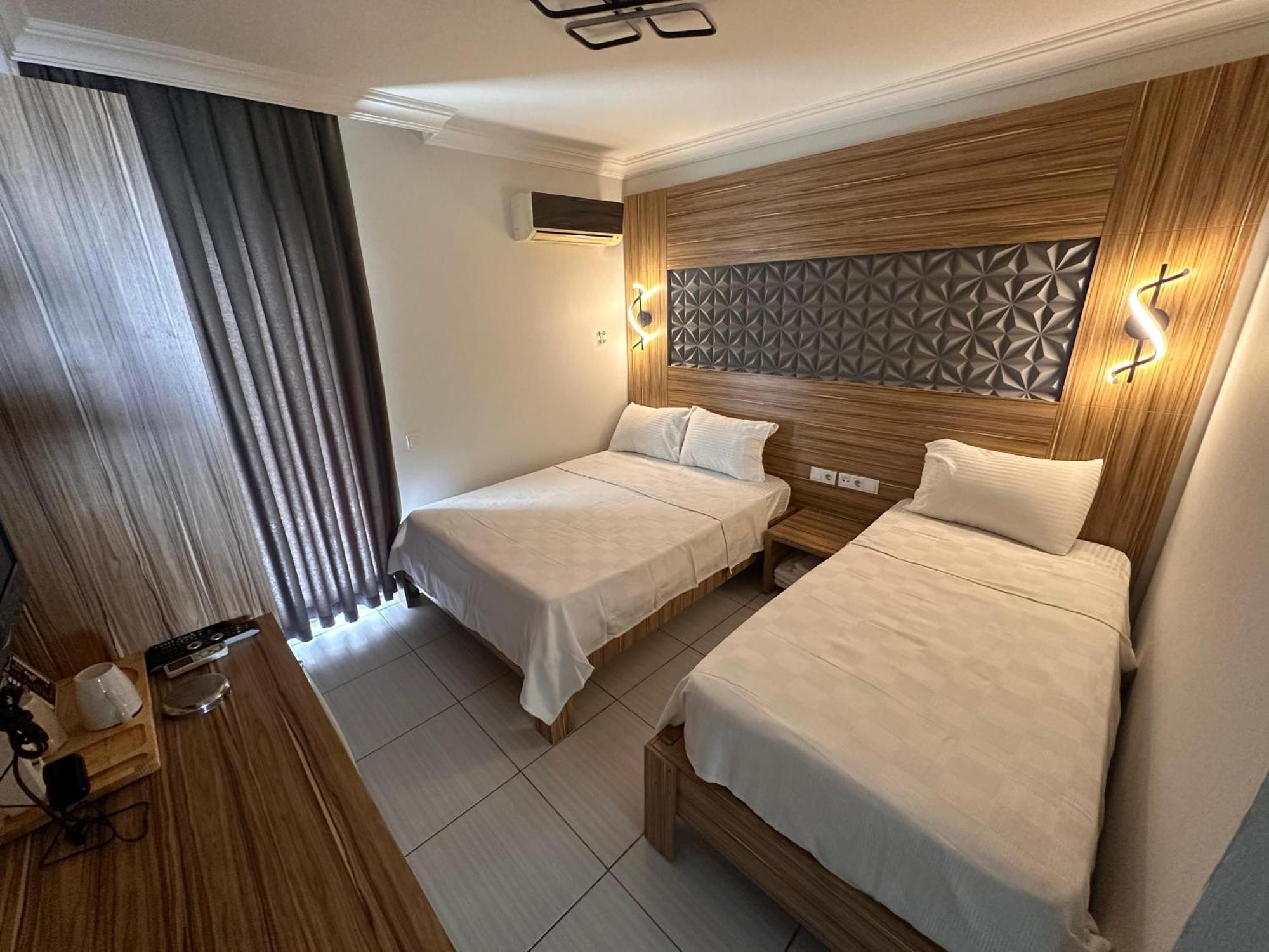 Royal Ezel Hotel 安塔利亚 外观 照片