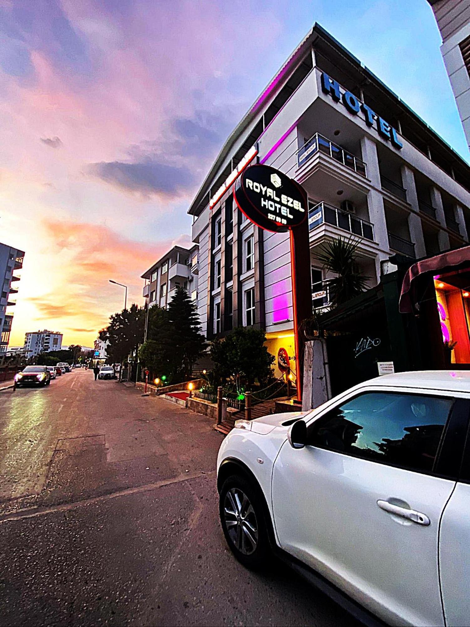 Royal Ezel Hotel 安塔利亚 外观 照片